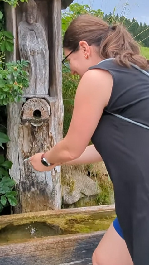 Stezka "Panoramaweg" v alpském městečku Gosau